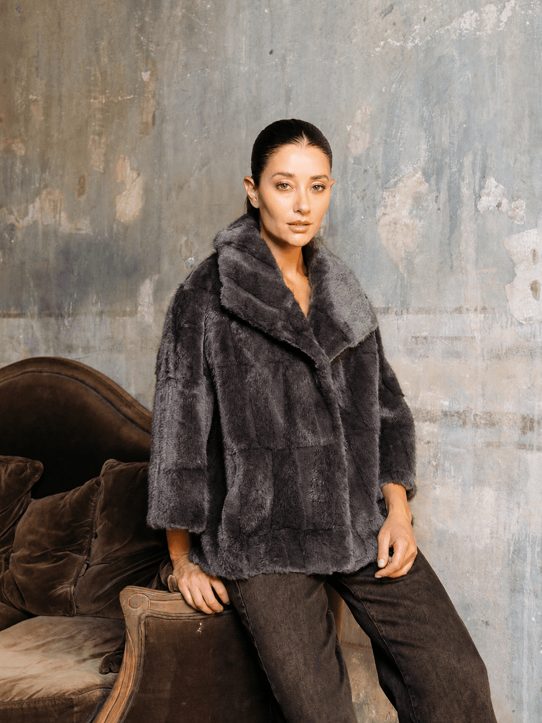 PELLICCIA ECO-FUR ELEGANTE A MANICHE TRE QUARTI